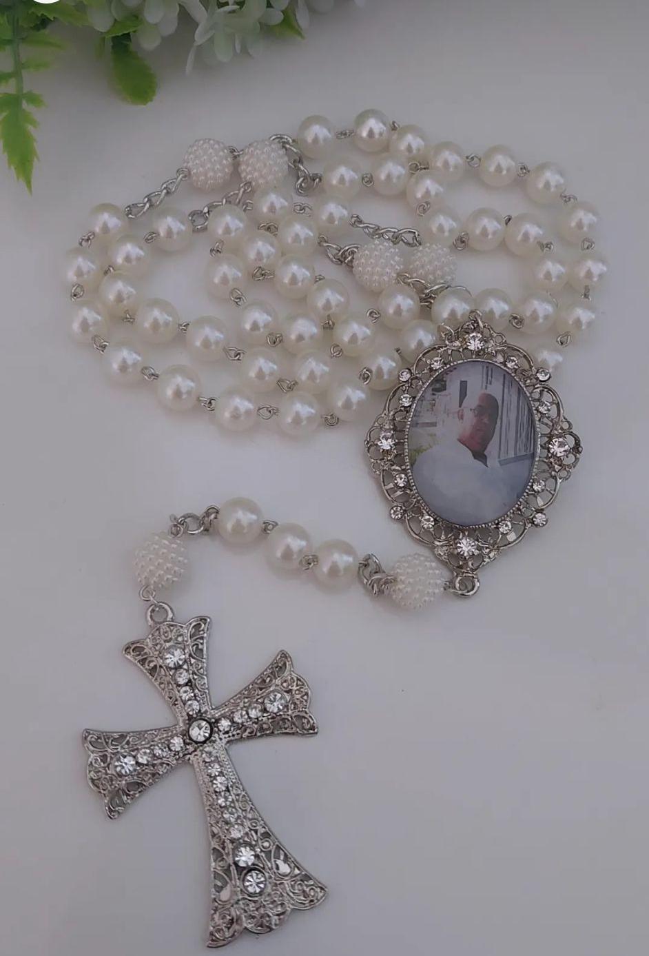 Terço de Noiva em Pérola Personalizado com Foto